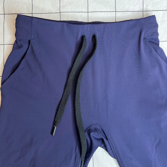 Lululemon Dropt Pant - Picture 3 of 5